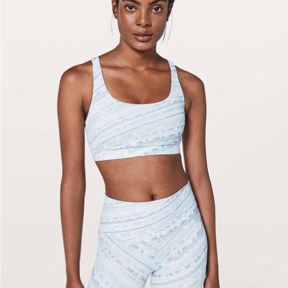 Lululemon Energy Bra Whirlwind Energy Bra White size 4 - Picture 2 of 5